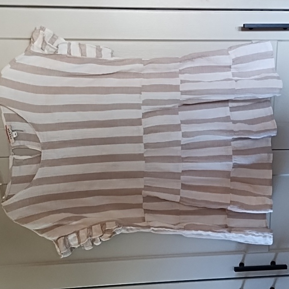 ANDREE BY UNIT Beige and White Striped Tiered Short Sleeve Tunic